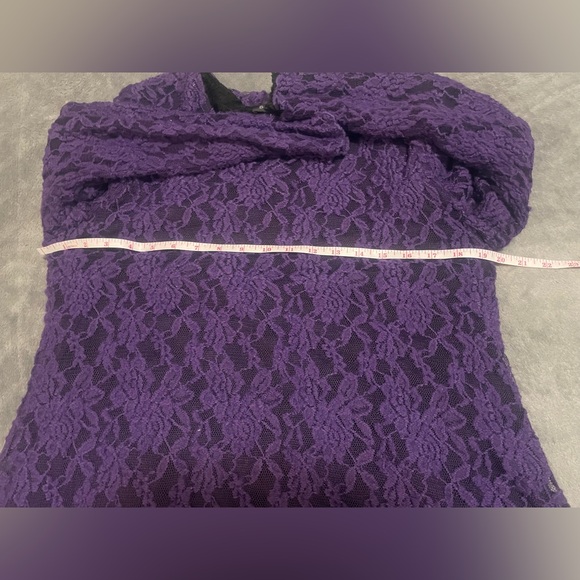 BELLA purple and black lace tunic top. Beautiful and in excellent condition! - Picture 7 of 7